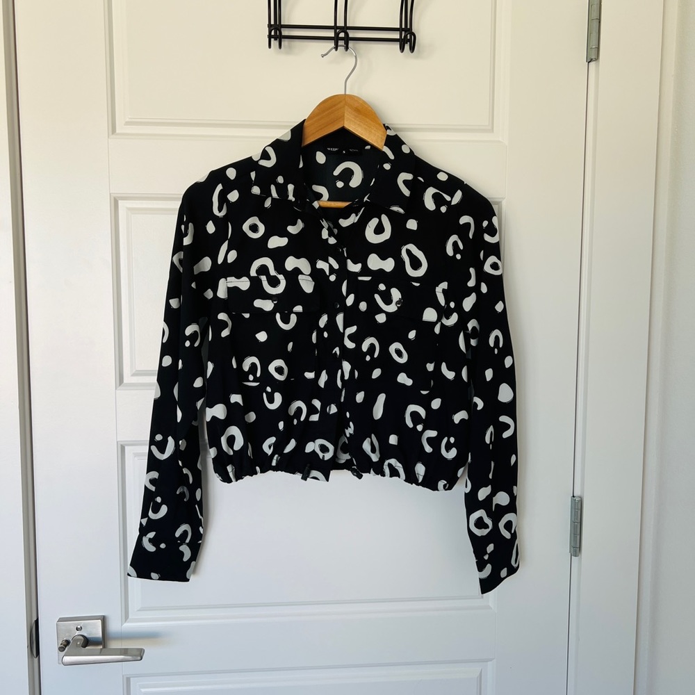 Cropped Button-down Leopard Top